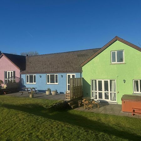 Trenewydd Farm Holiday Cottages Cardigan Exteriér fotografie