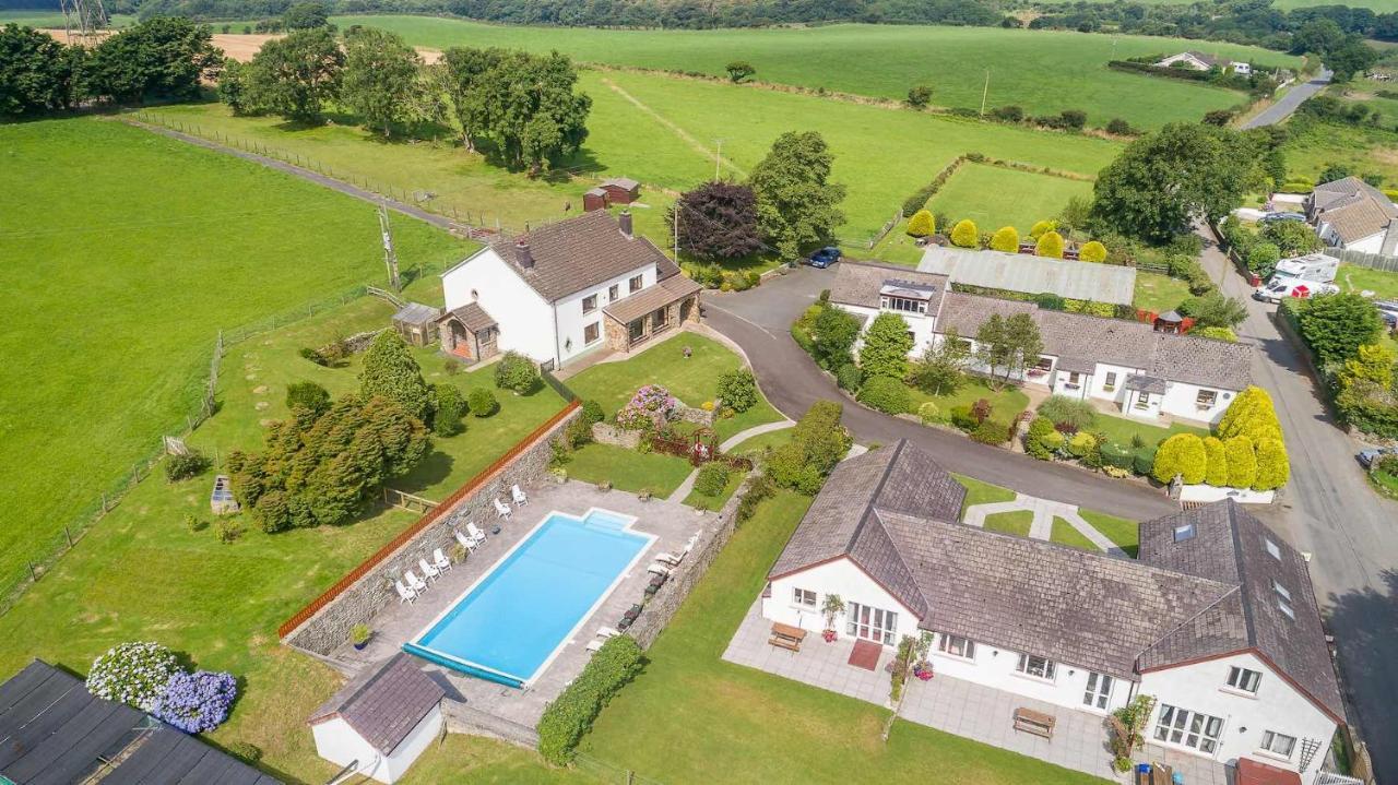Trenewydd Farm Holiday Cottages Cardigan Exteriér fotografie