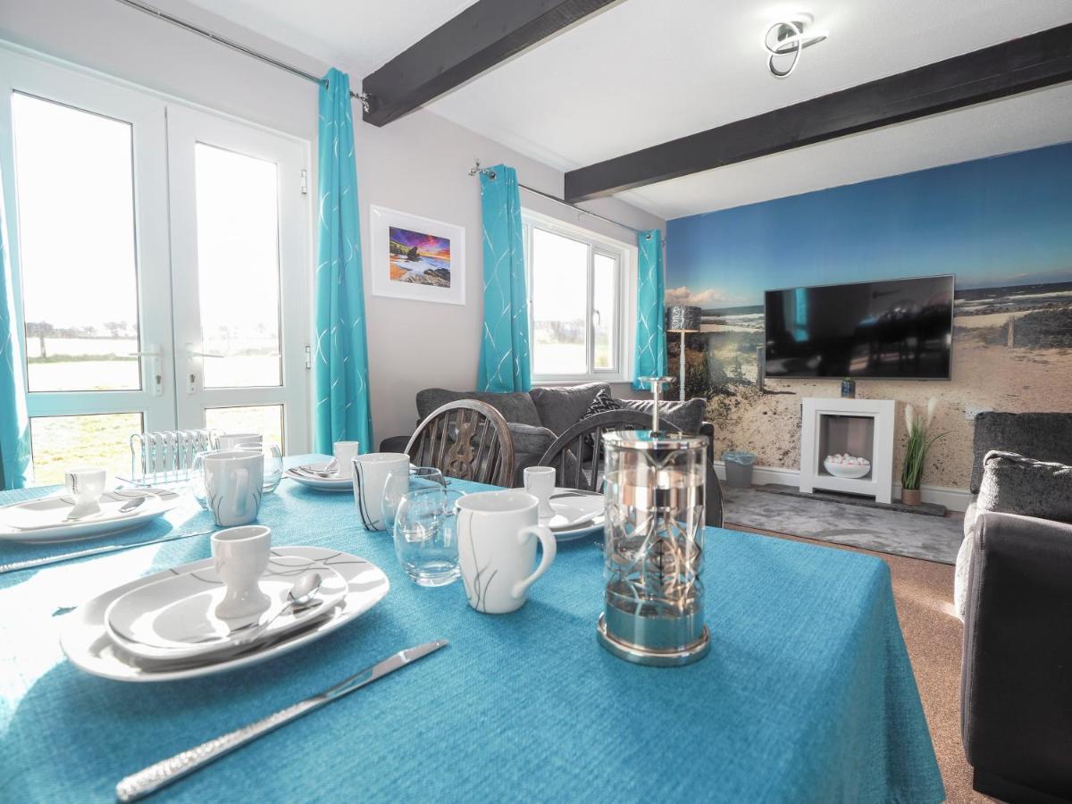 Trenewydd Farm Holiday Cottages Cardigan Pokoj fotografie
