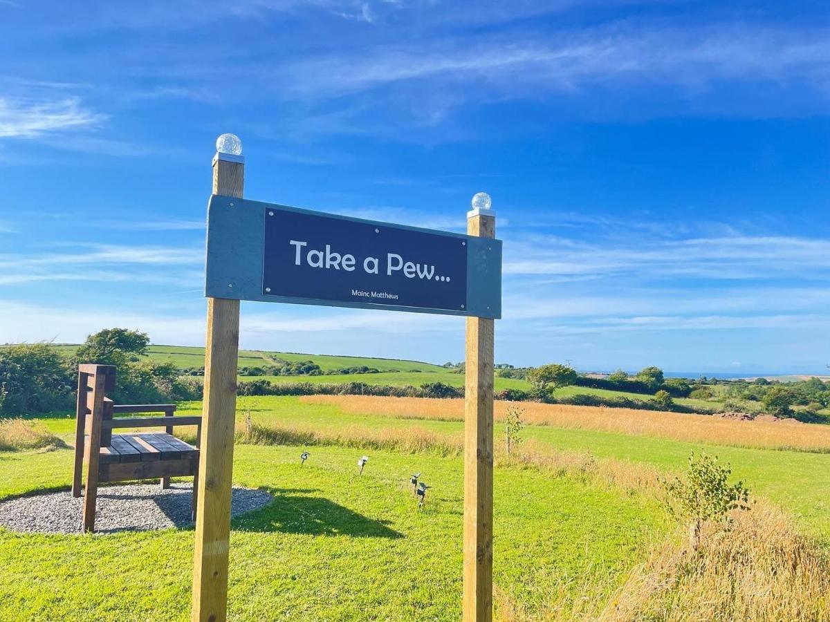 Trenewydd Farm Holiday Cottages Cardigan Exteriér fotografie