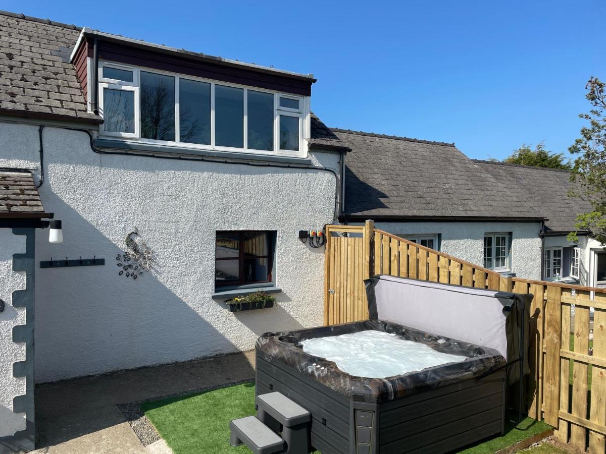 Trenewydd Farm Holiday Cottages Cardigan Exteriér fotografie