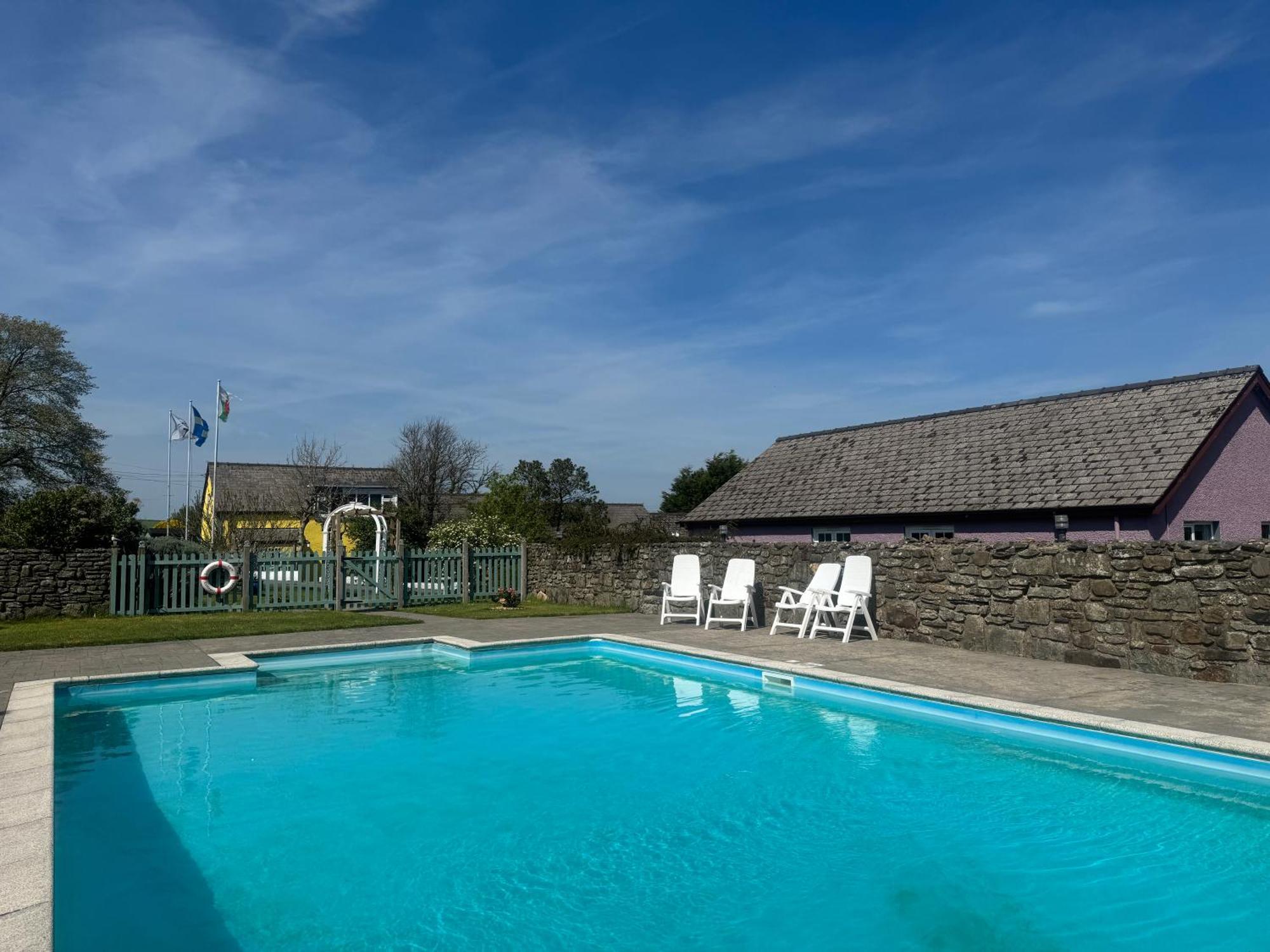 Trenewydd Farm Holiday Cottages Cardigan Exteriér fotografie